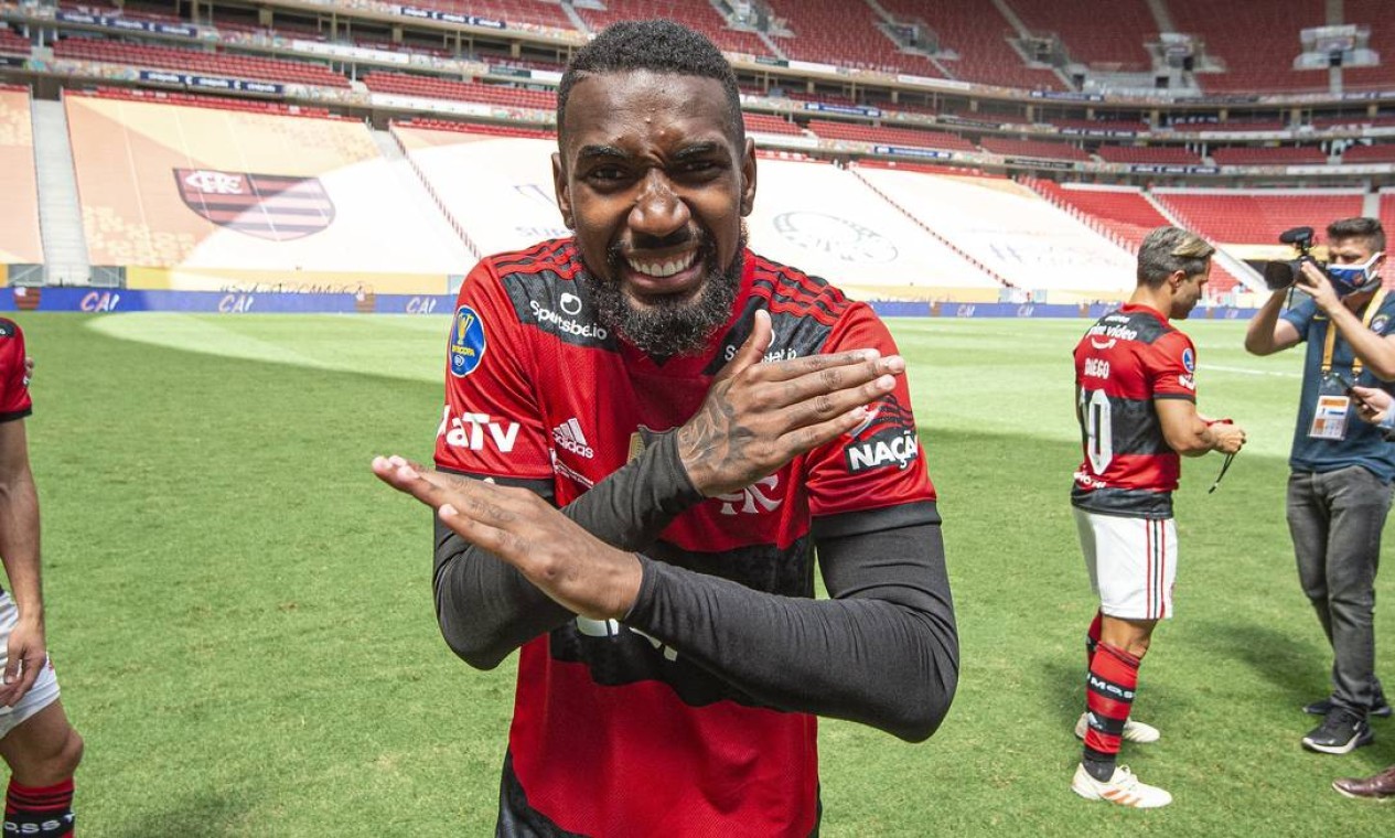 Grande nome do meio de campo do Flamengo, Gerson foi negociado com o Olympique de Marselha, da França, em junho deste ano  — Foto: Alexandre Vidal