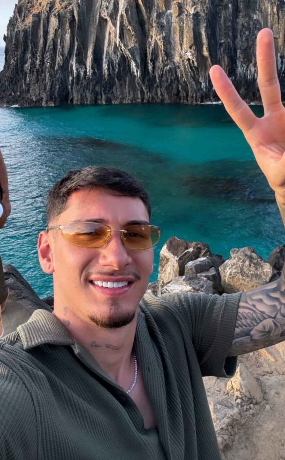 Namorado de MC Lomma é jogador de futebol; descubra quem é Ronald Belé — Foto: Reprodução Instagram