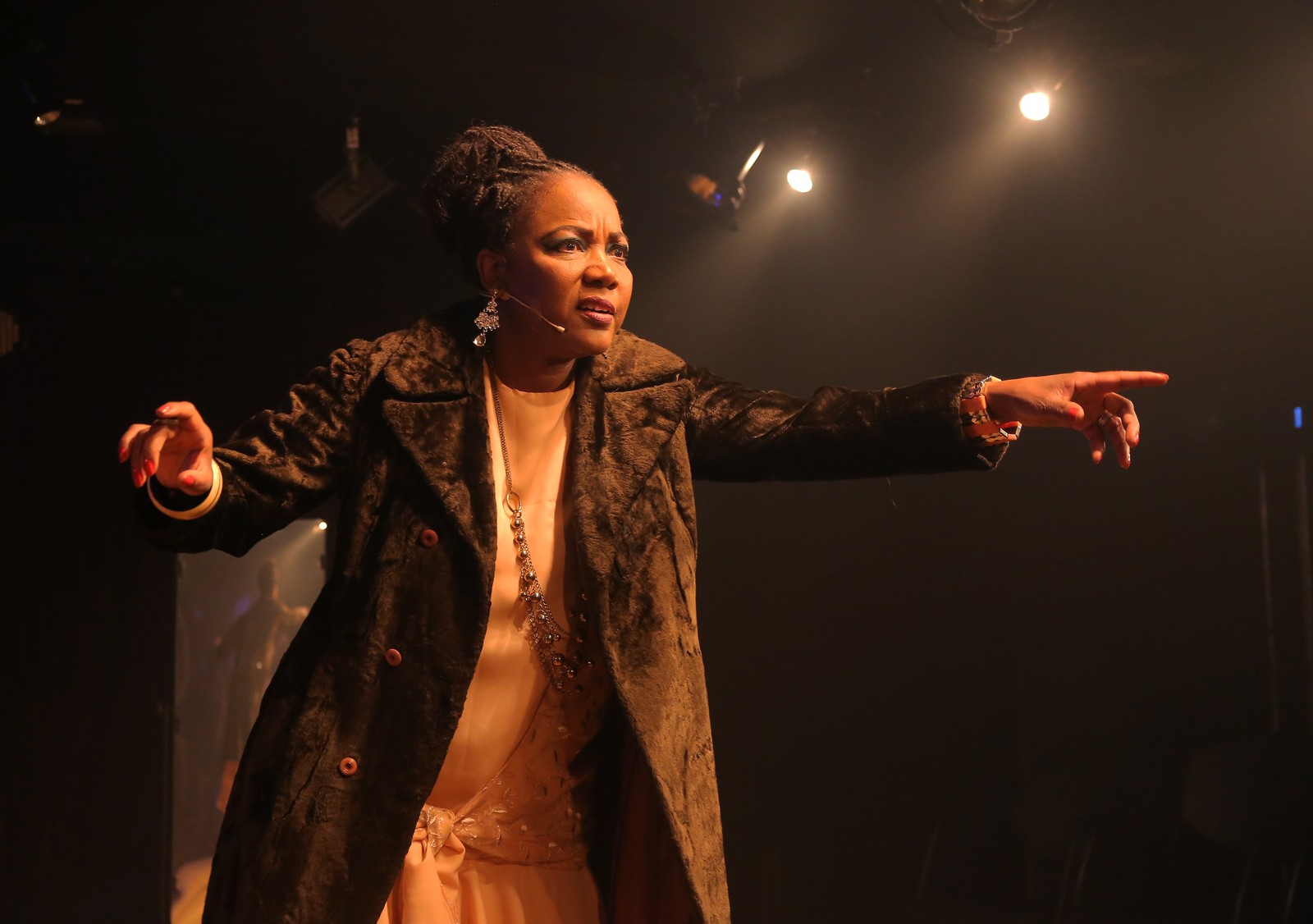 Espetáculo "NINAS" homenageia a pianista americana Nina Simone — Foto: Divulgação/Cláudia Ribeiro