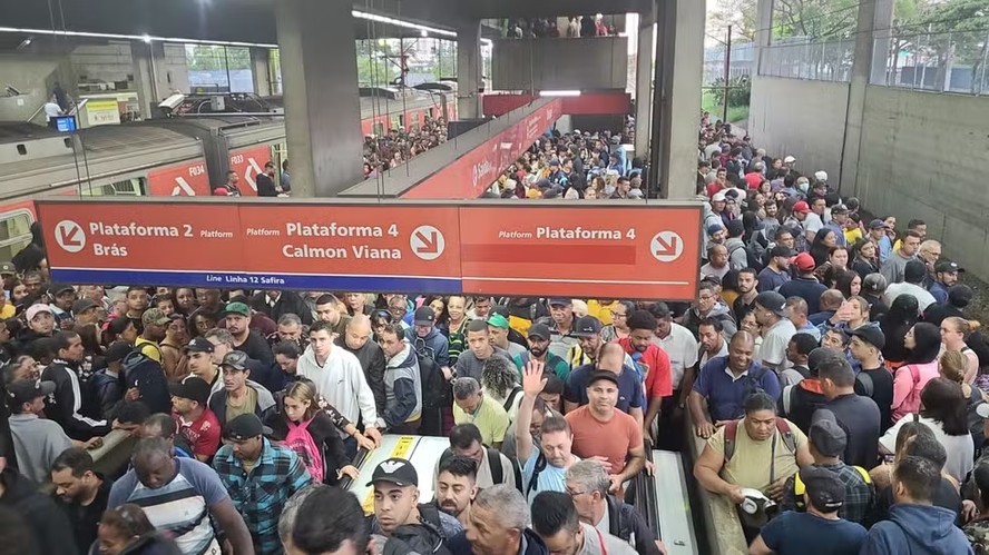 Descarrilhamento de trem no Brás provoca transtorno em estações das ...