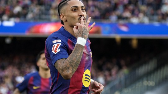 Raphinha, do Barcelona, entra no radar de clubes da Arábia Saudita, diz jornal Raphinha, do Barcelona, entra no radar de clubes da Arábia Saudita, diz jornal