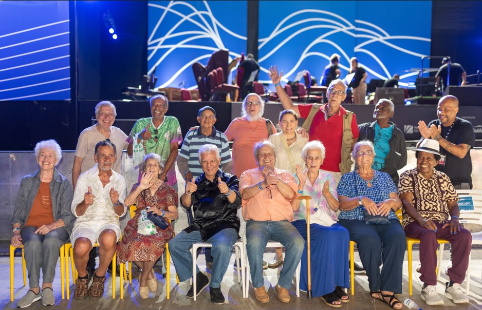 Sesc RJ leva moradores do Retiro dos Artistas para assistir aos shows do Projeto Aquarius