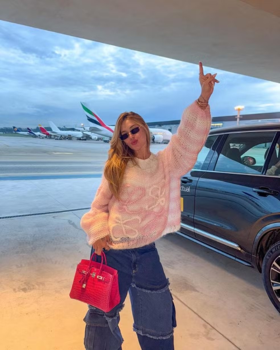 Virgínia Fonseca se mimou com bolsa avaliada em quase R$ 1,3 milhão — Foto: Reprodução Instagram