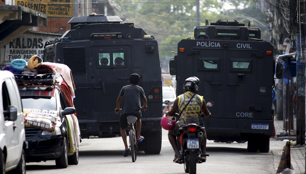 Mortes em confronto com a polícia caem pela metade no Rio, mostra ISP