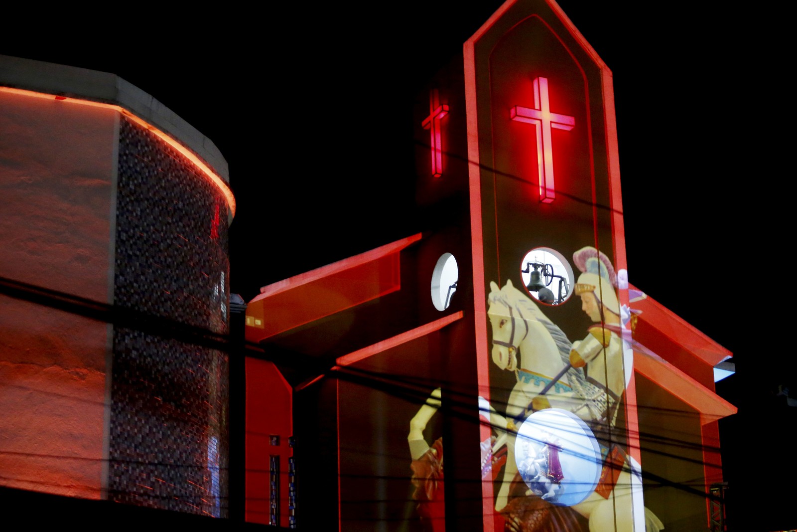 Caminho de ogum: referênciaé -igreja de Saint Jorge, em Quintino - foto: Fabiano Rocha /agência Globo