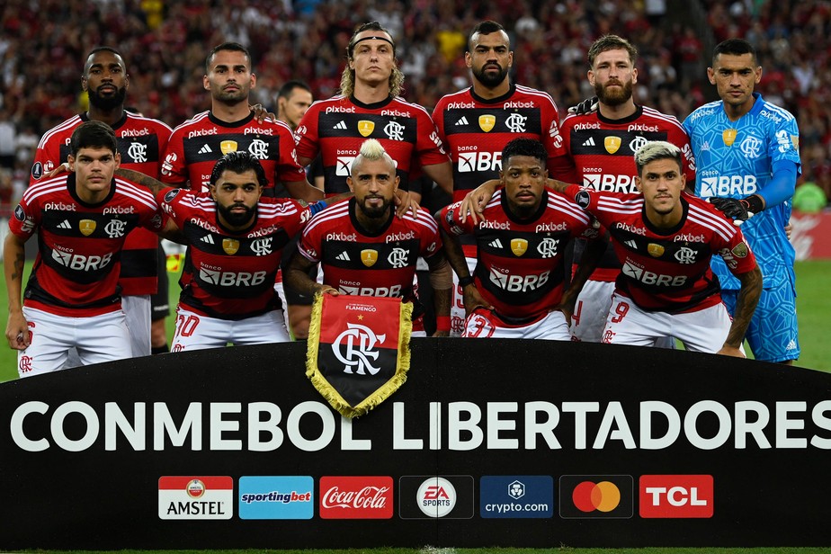 Apenas 2 jogadores atuaram em todos os jogos do Flamengo na 'Era Sampaoli