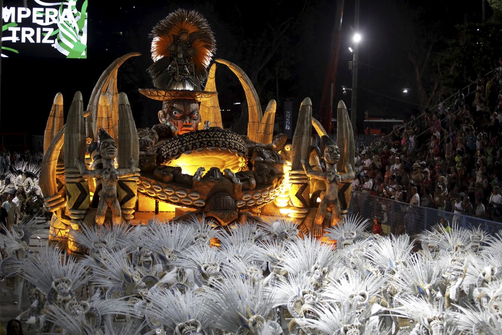 Desfile da Imperatriz Leopoldinense — Foto: Fabiano Rocha / Agência O Globo