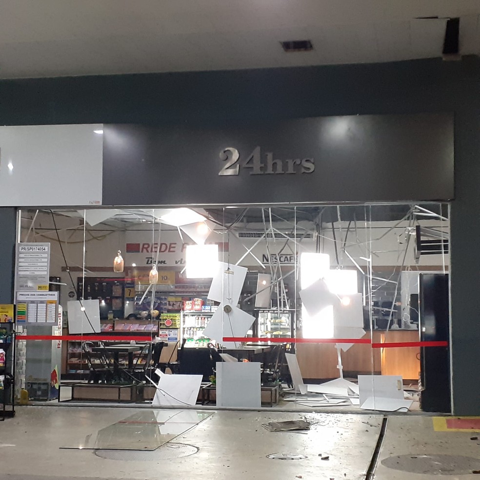 Posto de gasolina próximo ao local da explosão — Foto: Reprodução
