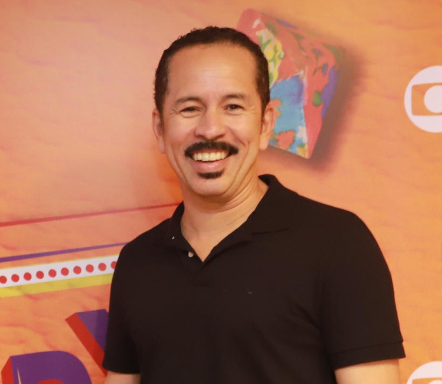 Protagonista de 'Cine Holliúdy', Edmilson Filho assina contrato longo ...