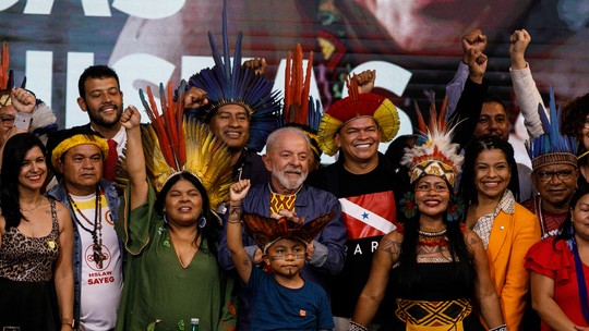 
Lula diz que responde a críticos demarcando mais áreas a quilombolas: 'vão ficar mais raivosos ainda'