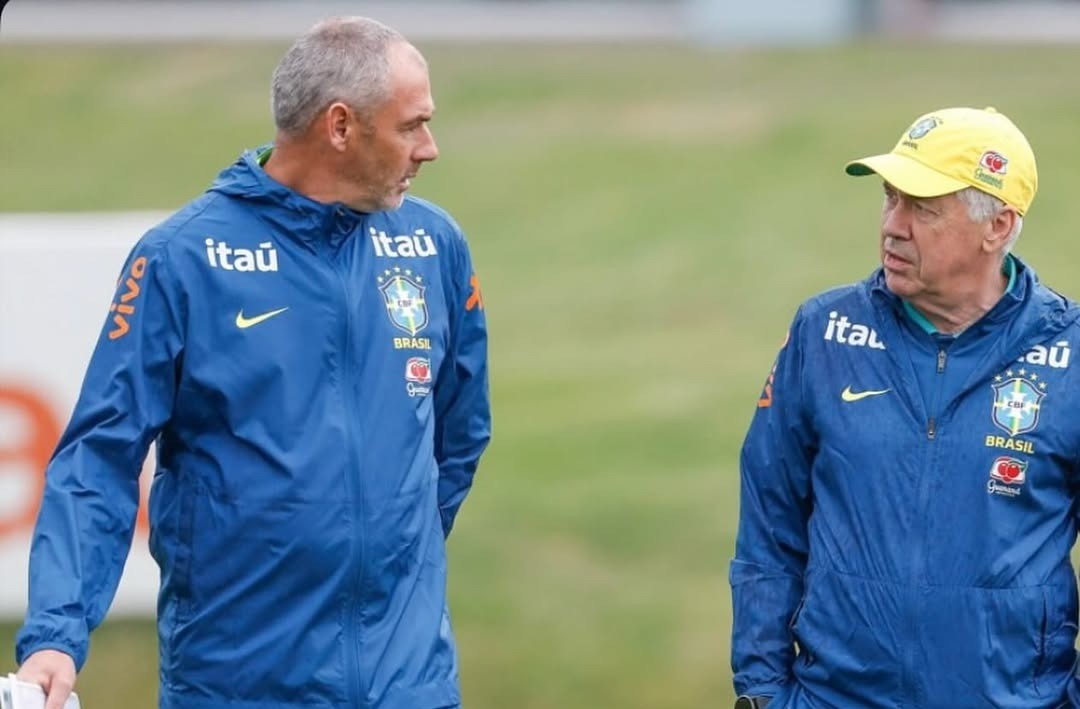 Do samba à oração: auxiliar de Ancelotti revela bastidores do vestiário do Brasil antes da estreia