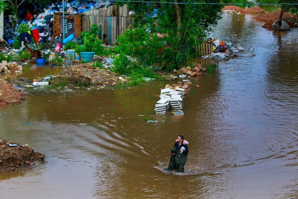Inundações em Porto Alegre. Um novo ciclone extratropical atinge o Estado do Rio Grande do Sul. — Foto: SILVIO AVILA / AFP
