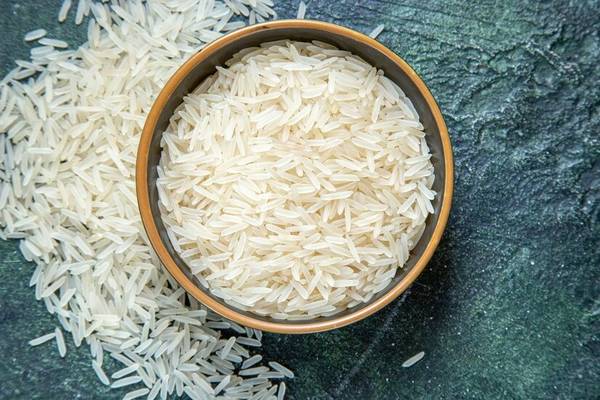 Mito ou verdade: lavar o arroz antes de cozinh&aacute;-lo &eacute; correto? Nutricionista  responde