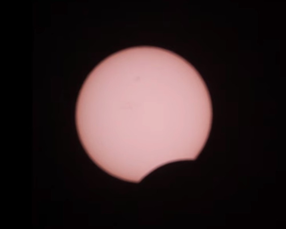 Eclipse solar: imagens da Nasa mostram sombra da Lua sobre o Brasil ...