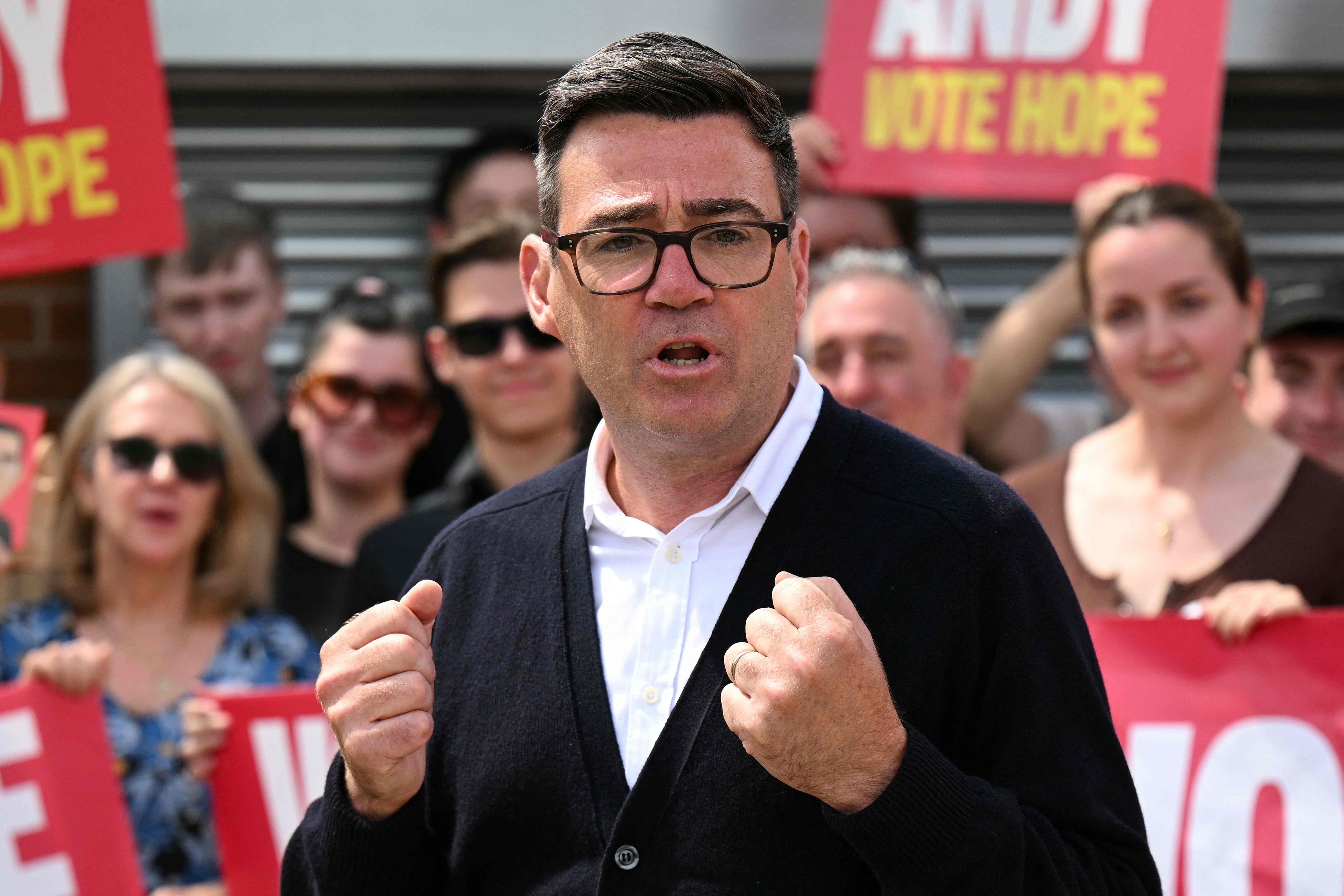 Andy Burnham assume liderança do Partido Trabalhista no Reino Unido