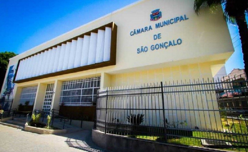 Em São Gonçalo, Câmara vota projeto que pode aumentar salário de vice-prefeito e de secretários