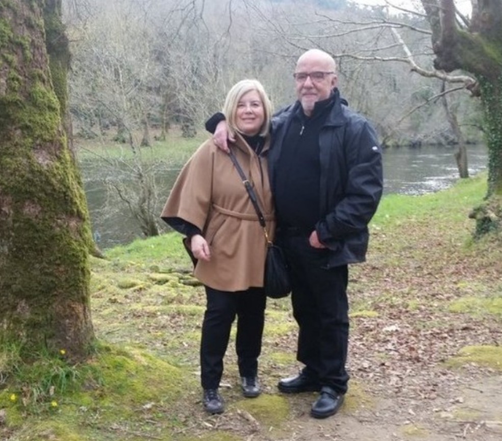 Christina Oiticica e Paulo Coelho numa de suas caminhadas — Foto: Reprodução/Instagram