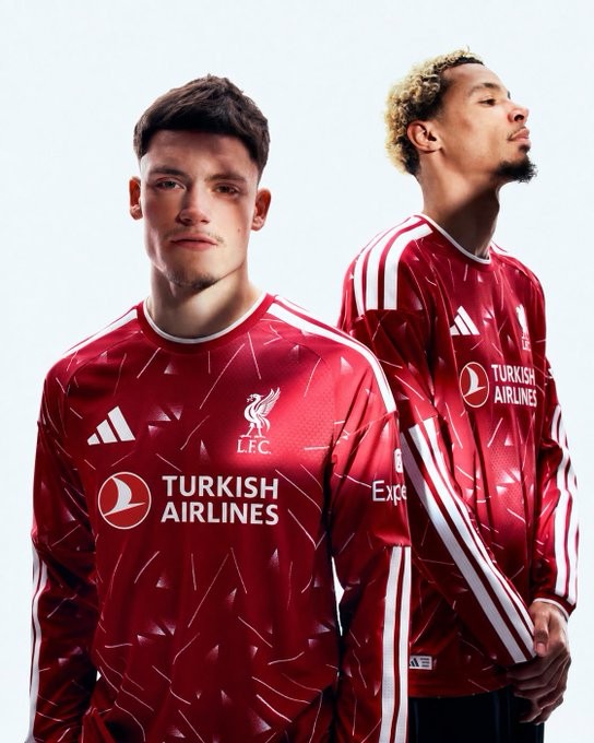 Liverpool fecha patrocínio de R$ 1,5 bilhão com Turkish Airlines para estampar camisa