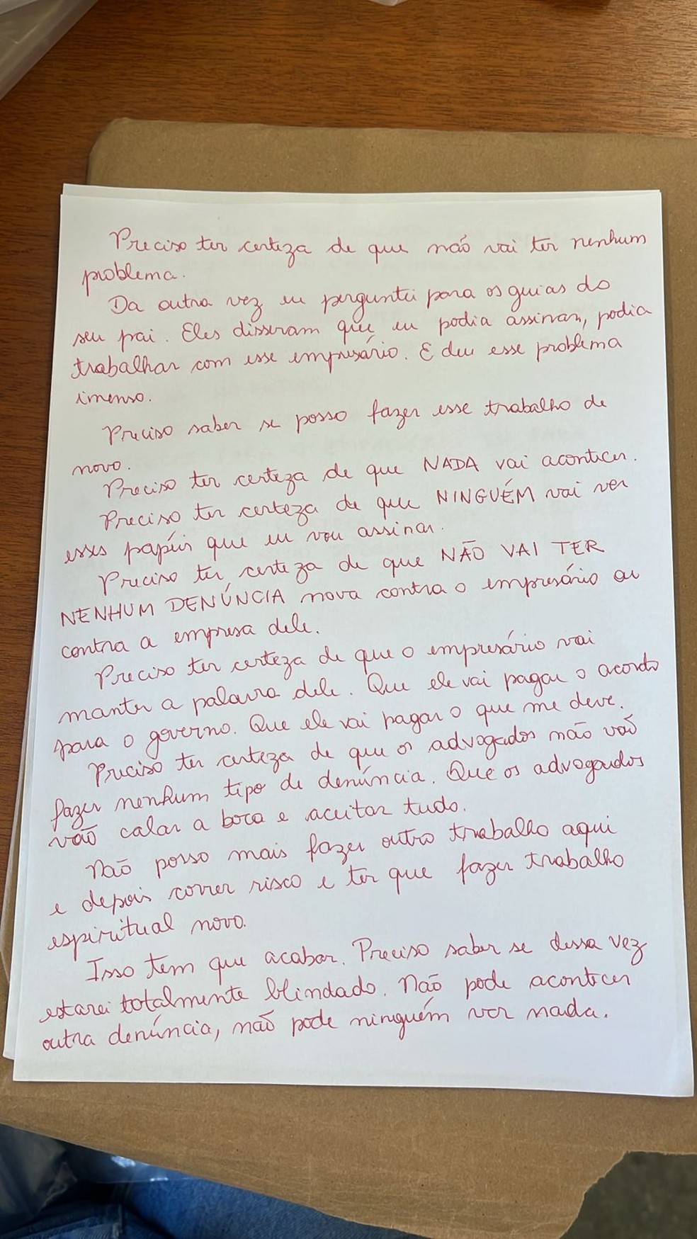 Carta encontrada na casa de Artur Gomes — Foto: Reprodução