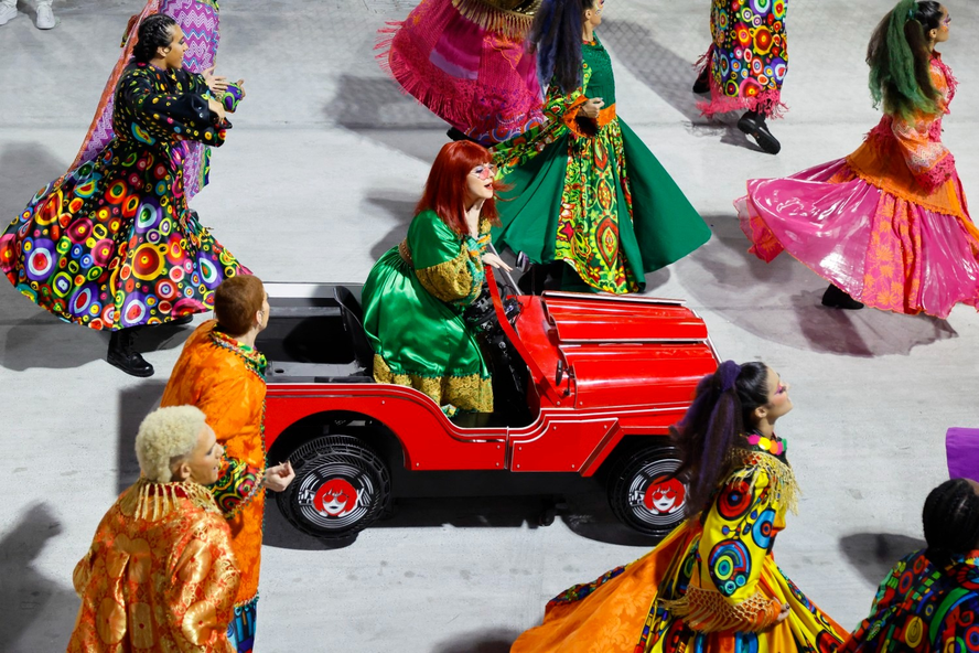 Mocidade é primeira a desfilar e promete 'Ritaleezar' a Sapucaí ...