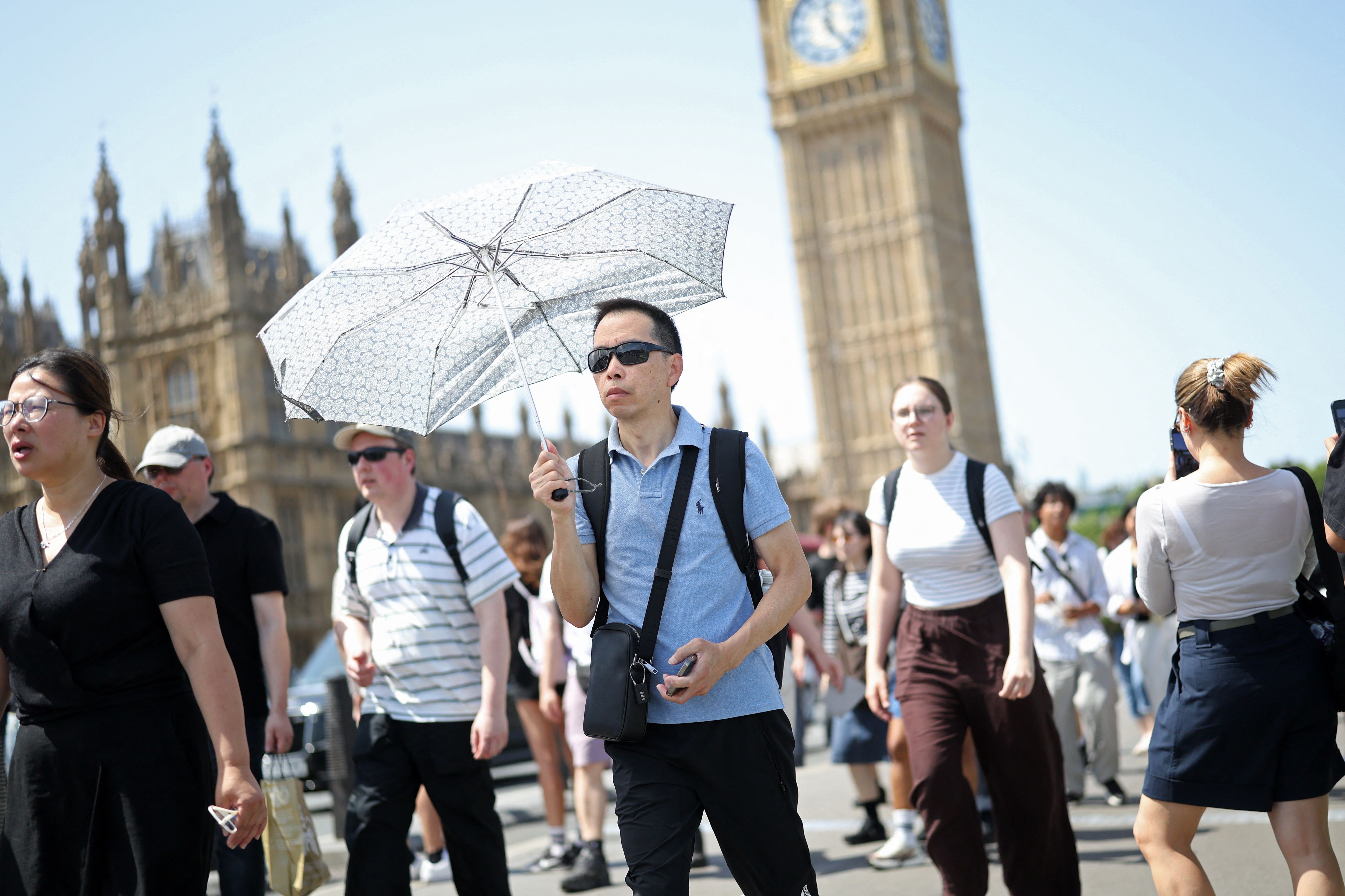 Onda de calor na Inglaterra e em Gales causou mais de 2,7 mil mortes, aponta estudo