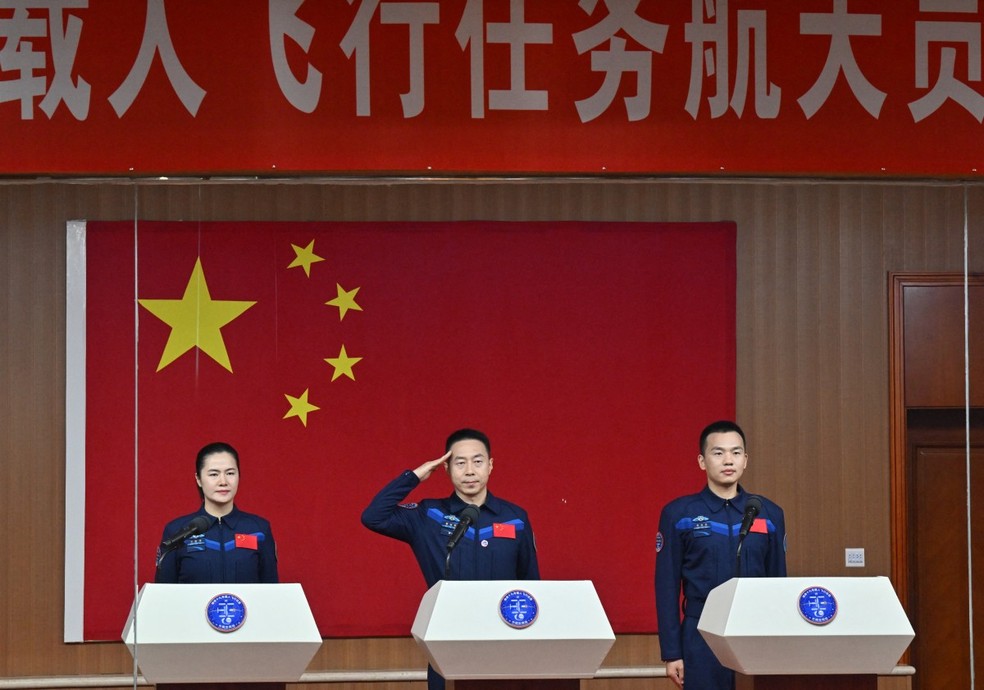 Tripulantes da missão Shenzhou-19 — Foto: AFP