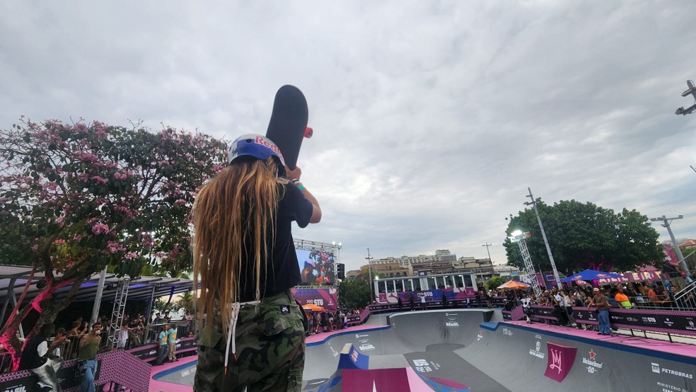 A brit&acirc;nica Sky Brown conquista o t&iacute;tulo do park feminino &mdash; Foto: Amanda Rosa