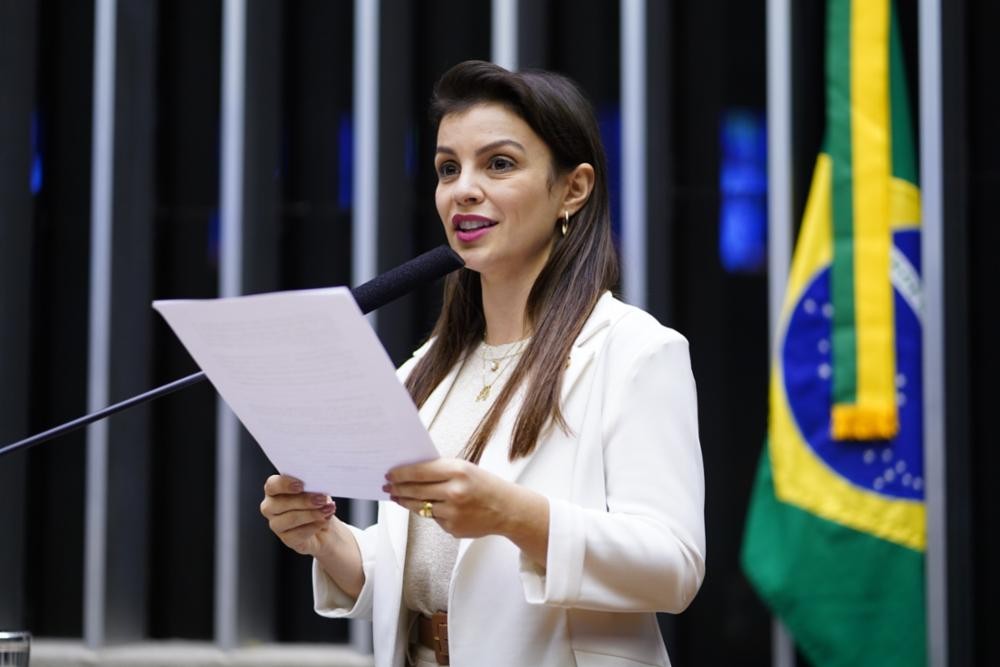 Setor de etanol pressiona e reabre negociações em torno de projeto para reduzir preço dos combustíveis