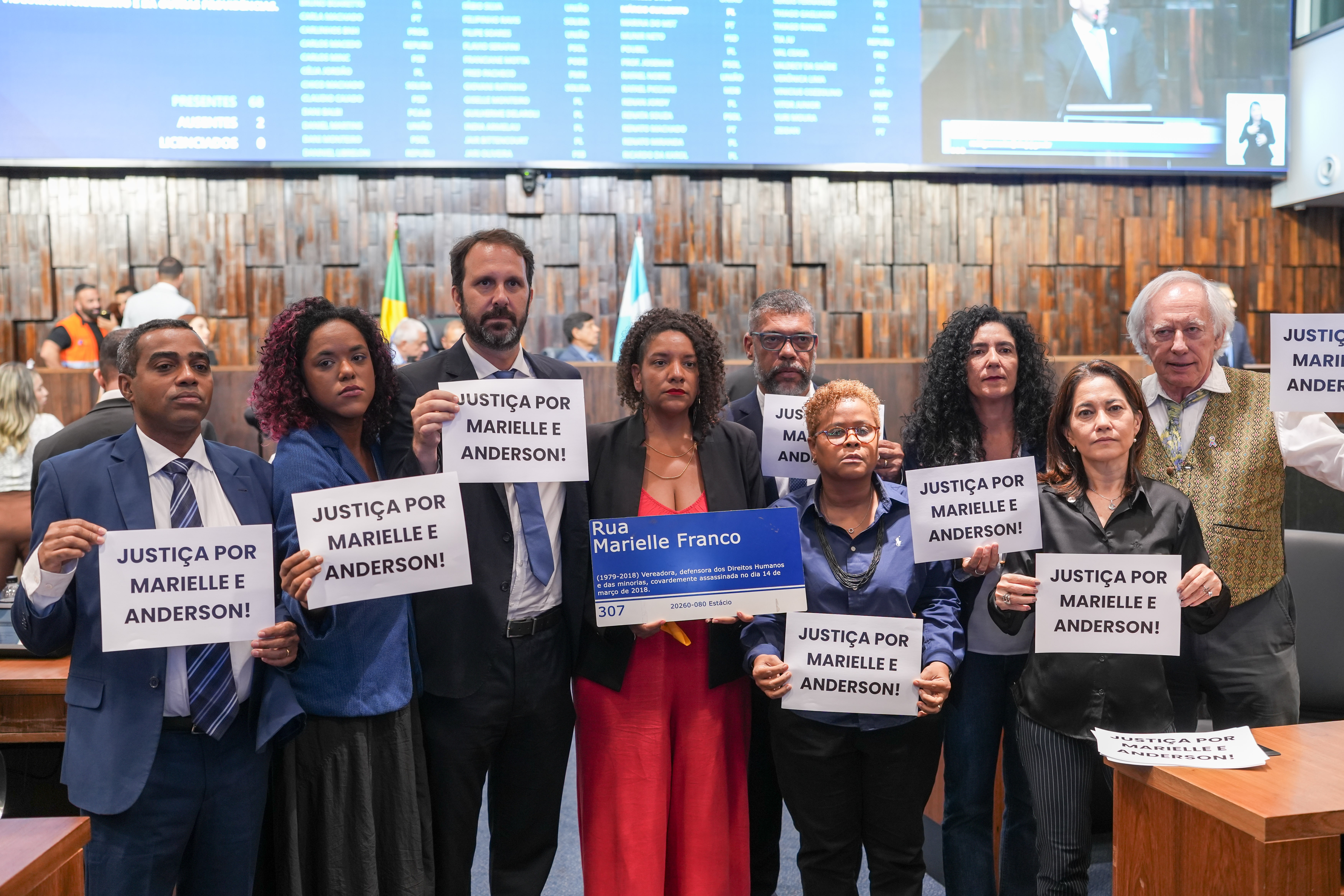 Indefinição sobre acordo com grupo de Paes na Alerj causa racha no PSOL