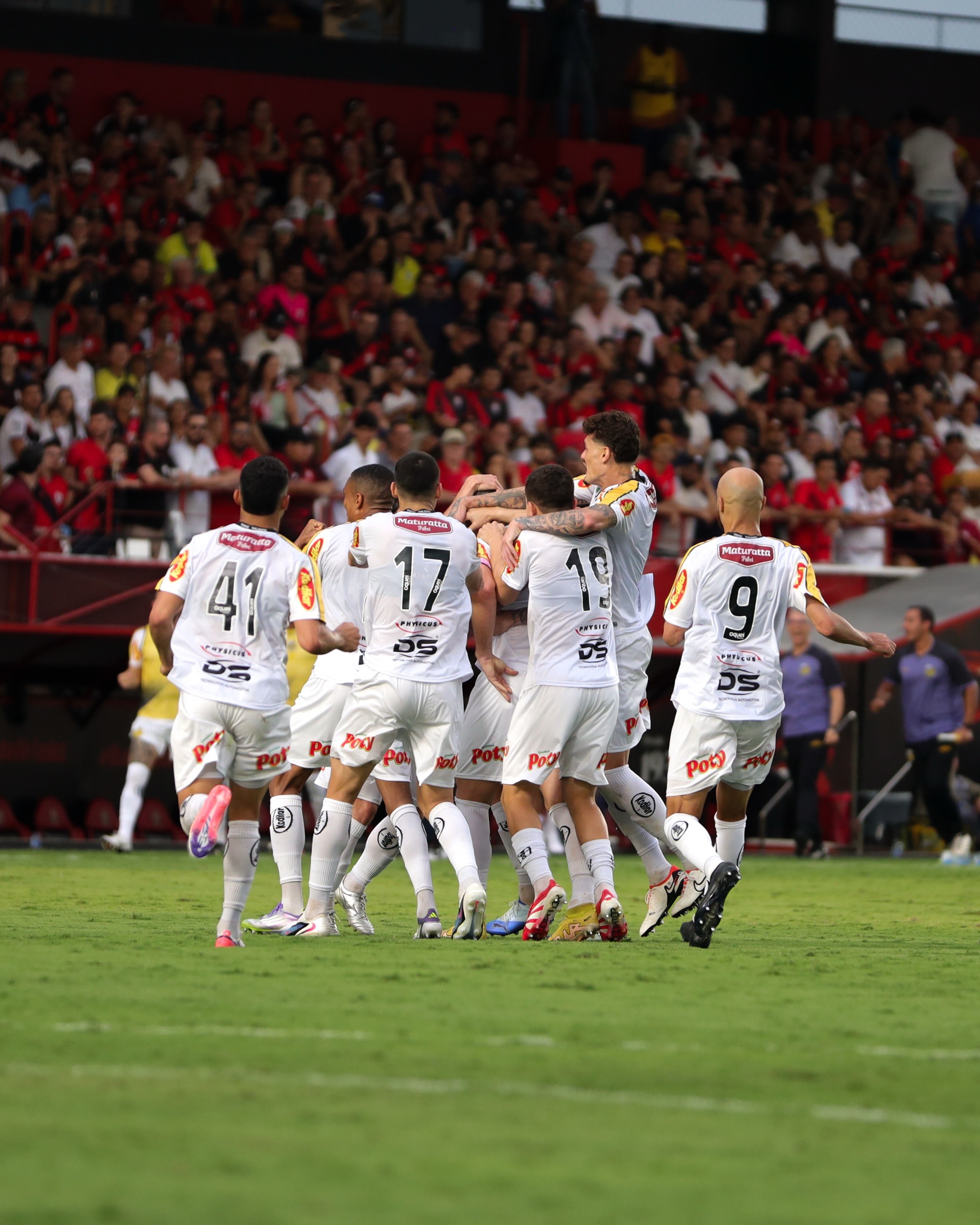 Novo formato da Série B mantém disputa pelo acesso aberta e aumenta emoção na reta final