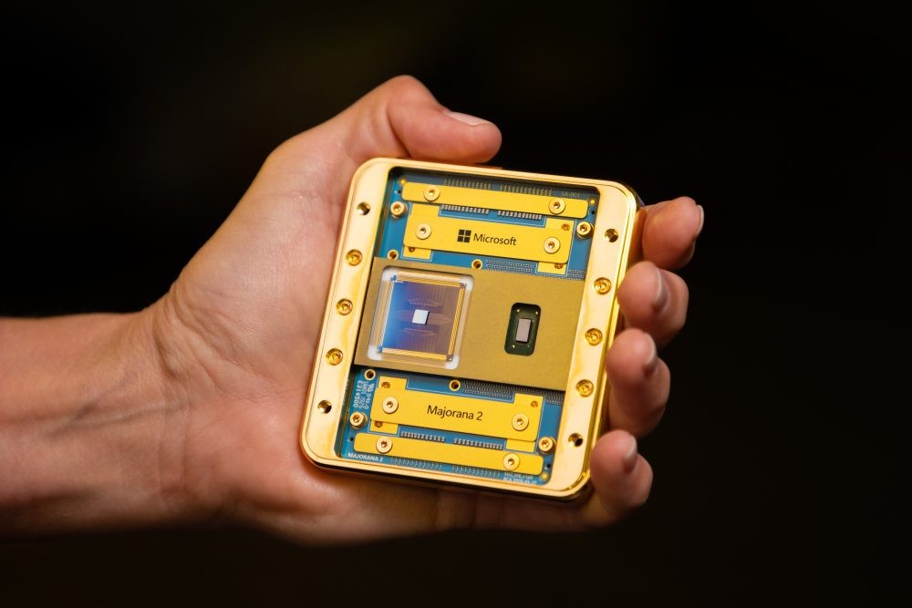 Microsoft mostra novo chip quântico feito com ajuda de IA, mas não supera desconfiança de cientistas