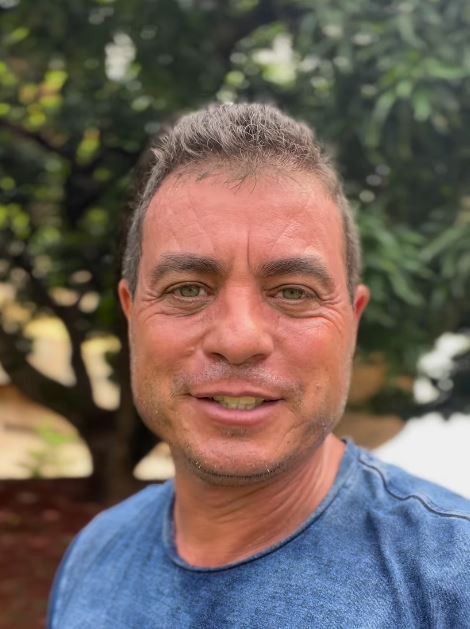 Dhomini, ganhador do "BBB" 3, investiu parte dos R$ 500 mil em postos de gasolina, mas não foi bem-sucedido. Também comprou terrenos e imóveis. Desde sua participação no "BBB", ele já trabalhou com comércio e deu palestras motivacionais. Também atua como influencer, participou de um reality na Record e hoje tem um canal no Youtube que atua como apresentador  — Foto: Reprodução/Instagram