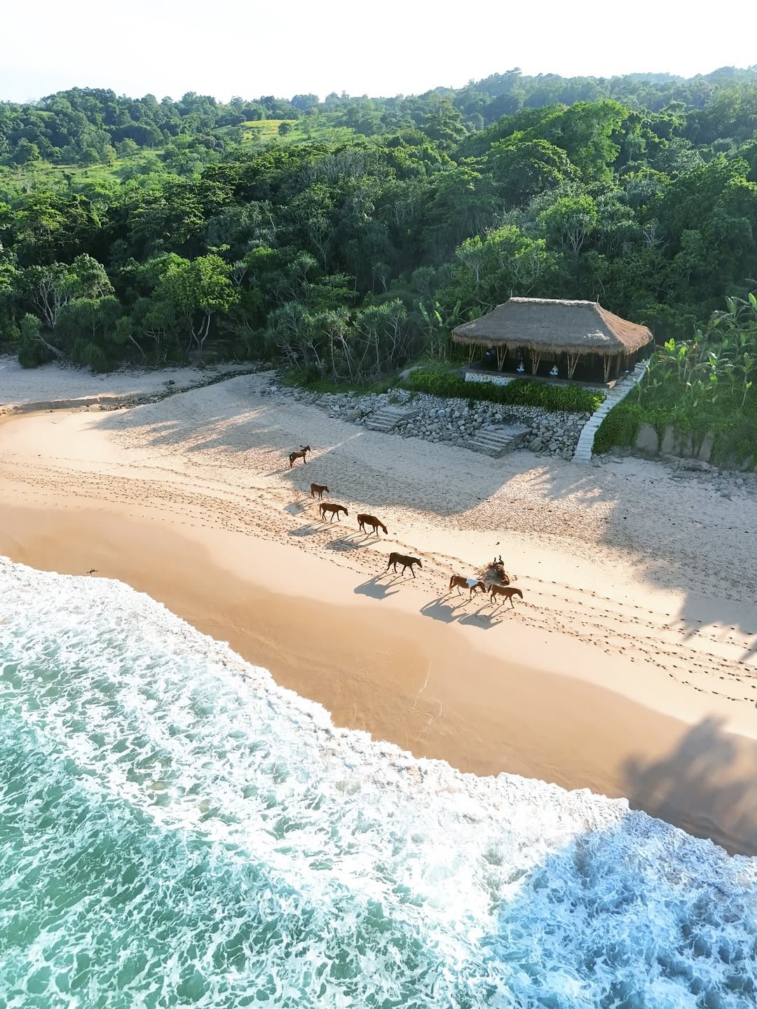 NIHI Sumba, na Indonésia — Foto: Reprodução / Instagram