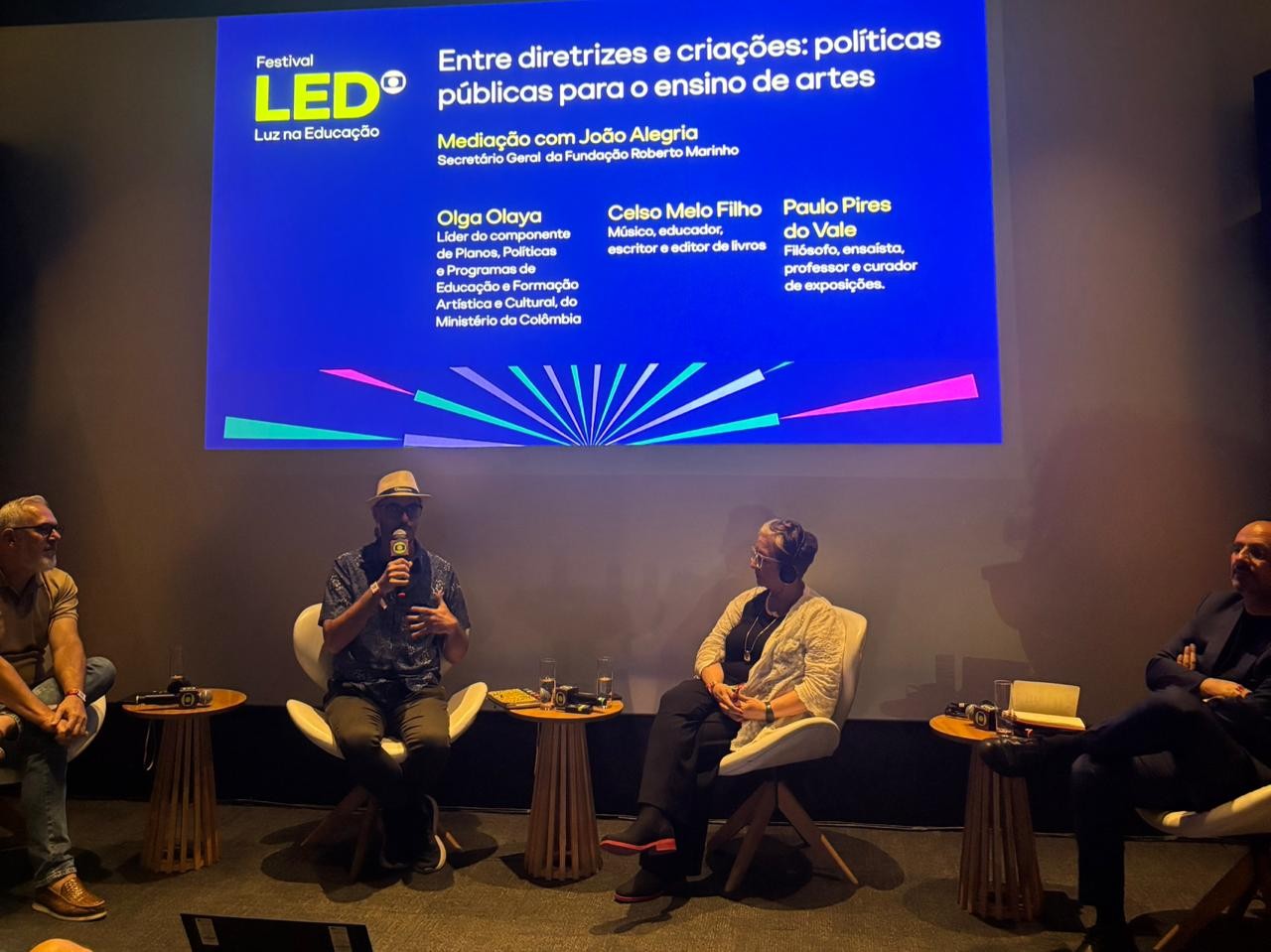 Como artes e ensino confluem pelo mundo? Mesa do LED mostra planos nacionais da Colômbia, Portugal e Brasil