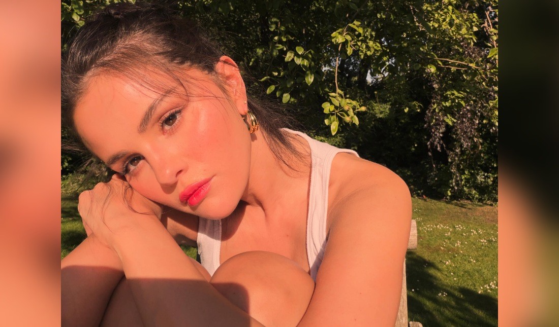 Selena Gomez revela mudanças na voz após uso de vape e desabafa sobre consequências de cigarro eletrônico