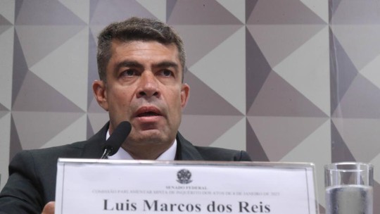 Moraes autoriza ex-assessor de Bolsonaro que esteve no 8/1 a ir às bodas dos pais