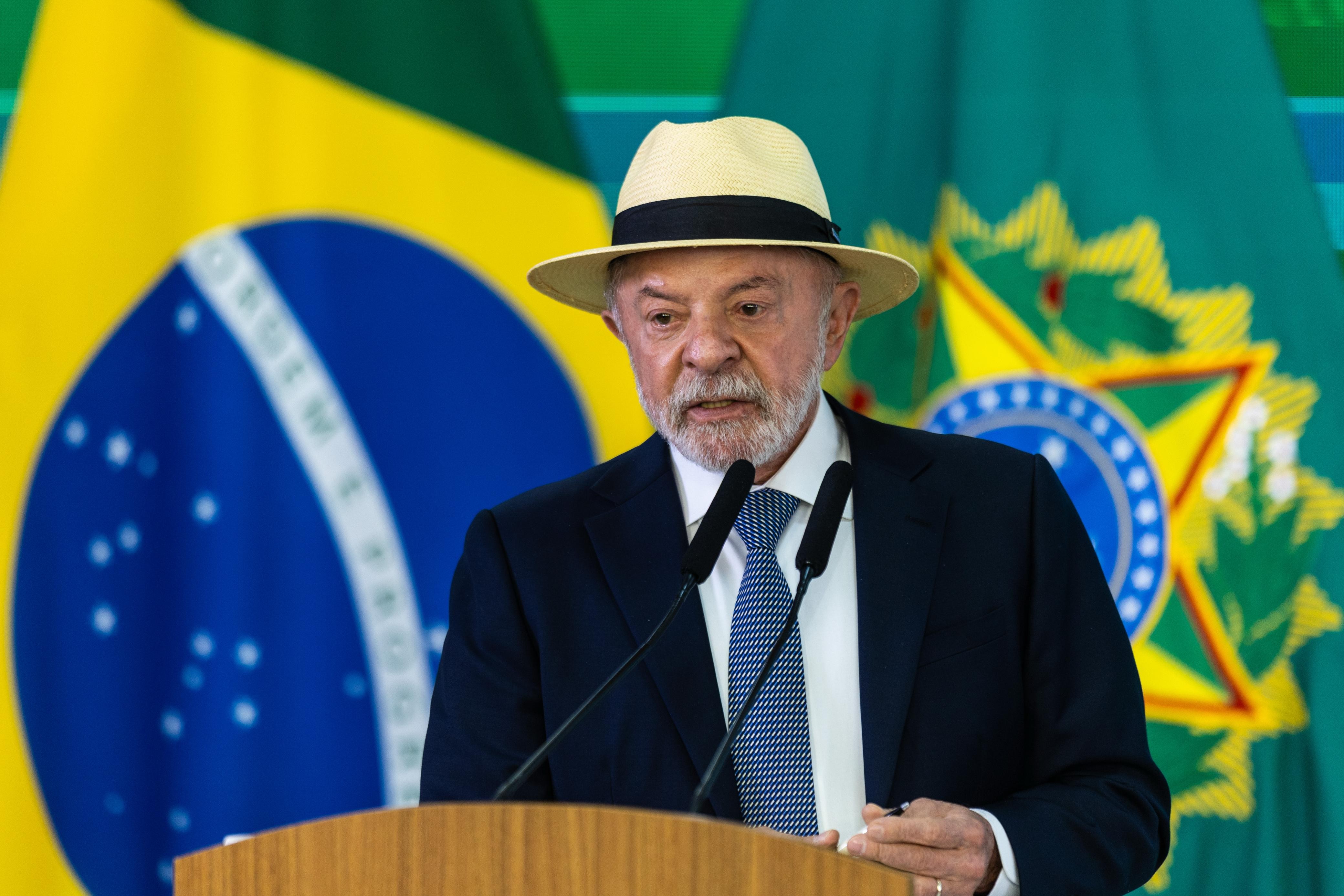 Tarifaço, visto de embaixadora e guerra da Ucrânia: o que pode entrar na conversa entre Lula e Trump - QTU Questões do Universo