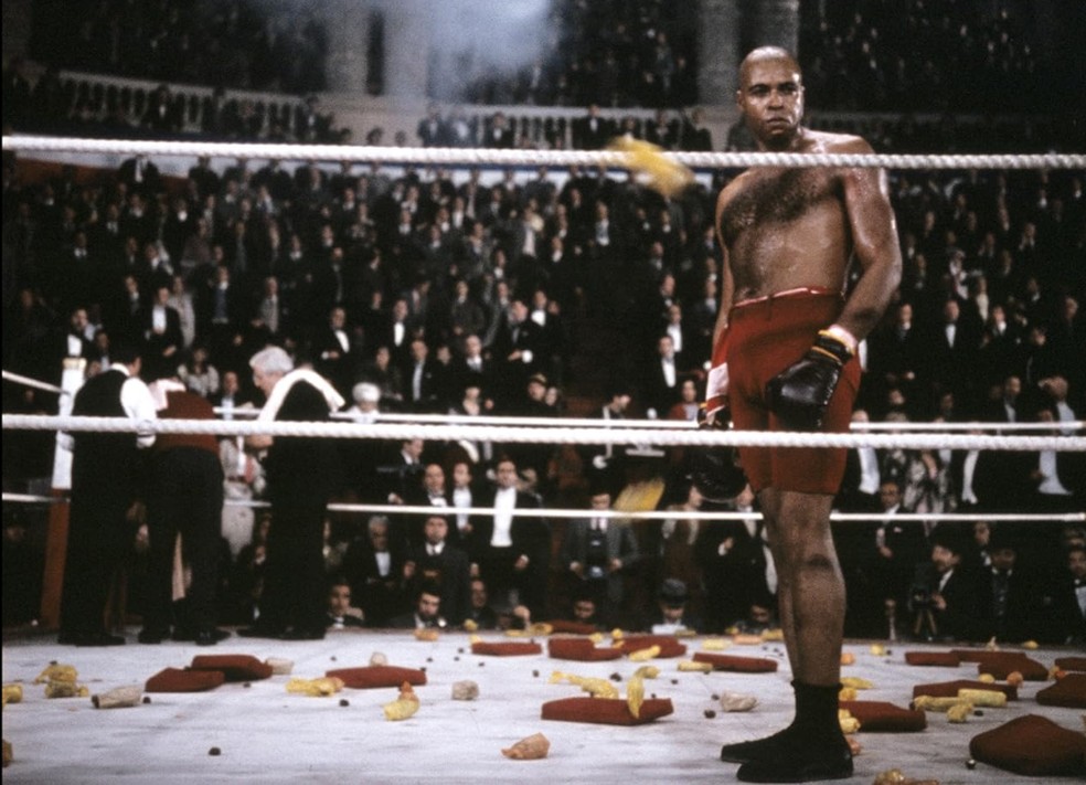 James Earl Jones em 'A grande esperança branca' — Foto: Divulgação