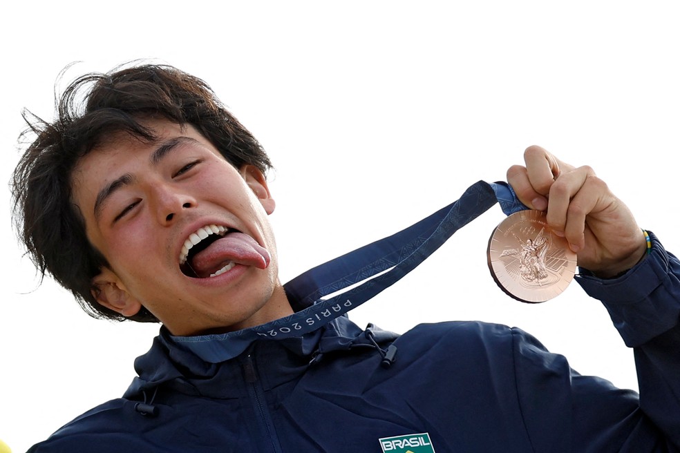 Augusto Akio, Japinya, wins bronze medal in men's skatepark — Photo: Odd ANDERSEN / AFP