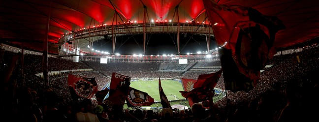 Flamengo é o primeiro lugar absoluto, com 21,8%+. Com a margem de erro, varia de 20% a 23,6% dos torcedores ouvidos — Foto:  Marcelo Theobald / Agência O Globo