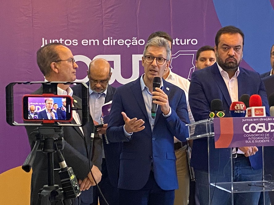 O governador de Minas, Romeu Zema, participa do 7º encontro do consórcio de integração sul e Sudeste (Cosud), no Rio.