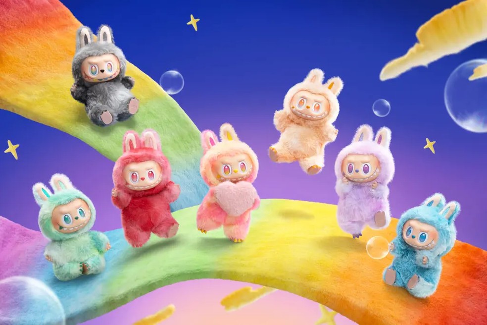 As bonecas Labubu fazem parte de uma tribo chamada The Monsters; são pequenos elfos nórdicos peludinhos — Foto: Divulgação/Pop Mart