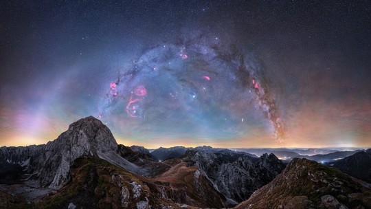 Concurso elege as melhores fotos da Via Láctea de 2023; veja imagens