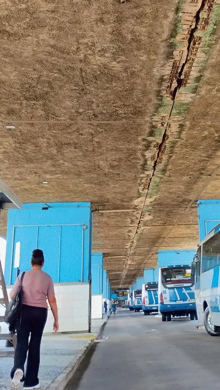 DER-RJ sem verba: obras essenciais paralisadas e risco iminente