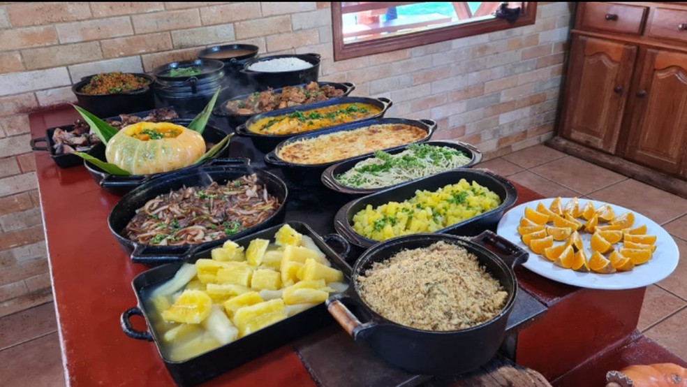 Almoço de fazenda no Recanto Ecológico Rio da Prata — Foto: Reprodução 