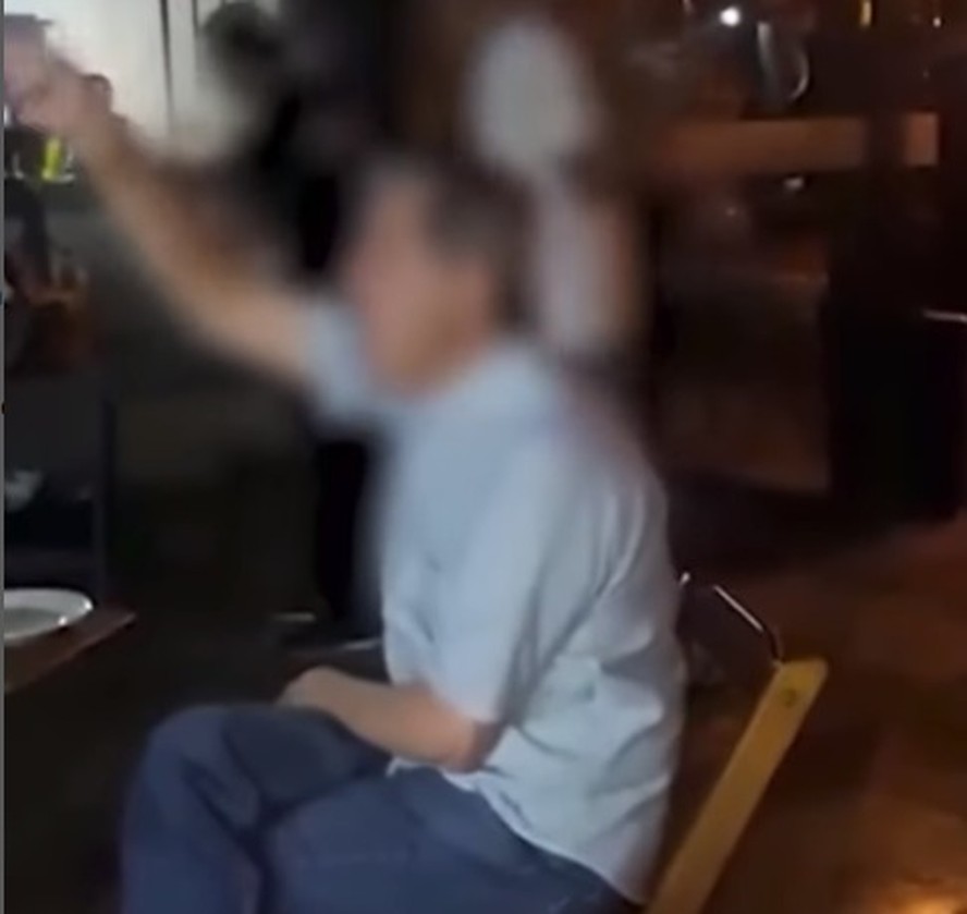 Idoso de 70 anos é preso por injúria racial contra duas pessoas em restaurante do DF