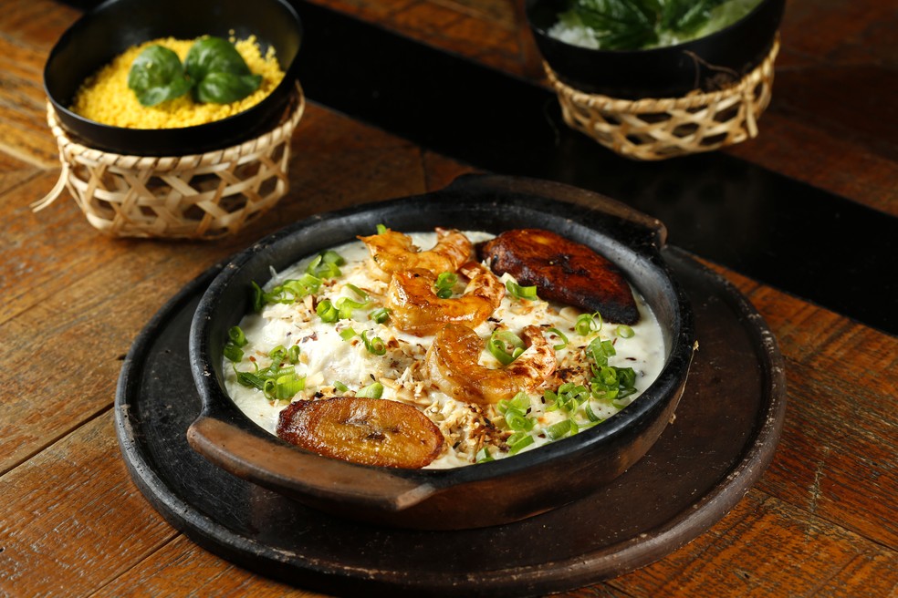 Pirarucu grelhado com molho de castanha-do-pará: prato do restaurante Casa do Saulo — Foto: Fábio Rossi/Agência O Globo