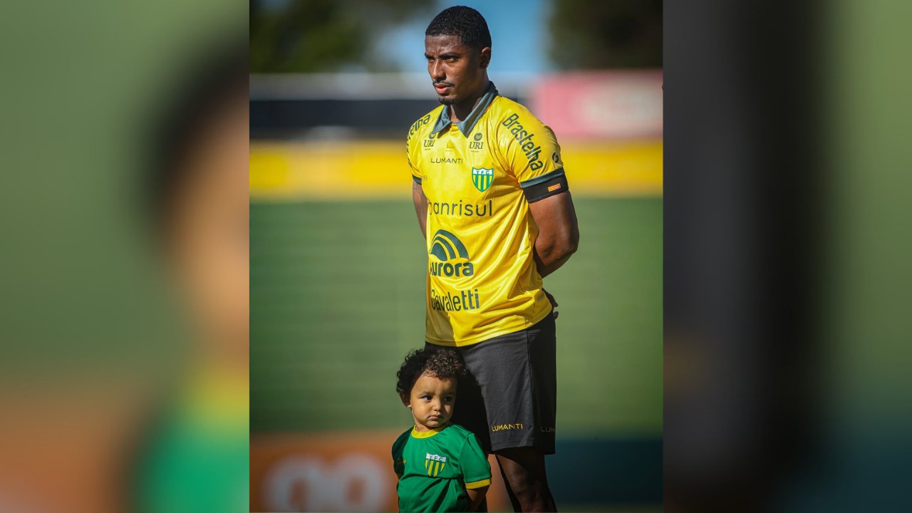 Avaí lamenta morte de filho de ex-jogador das categorias de base após acidente aos 2 anos - QTU Questões do Universo