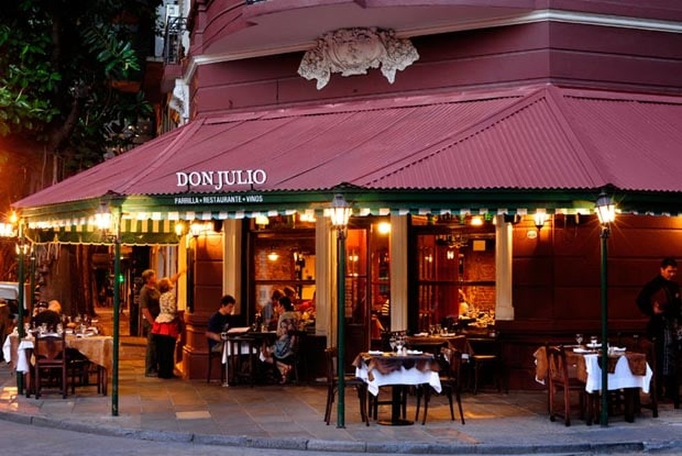 Fachada do restaurante Don Julio, um dos mais badalados de Buenos Aires e muito frequentado por brasileiros — Foto: Arquivo pessoal