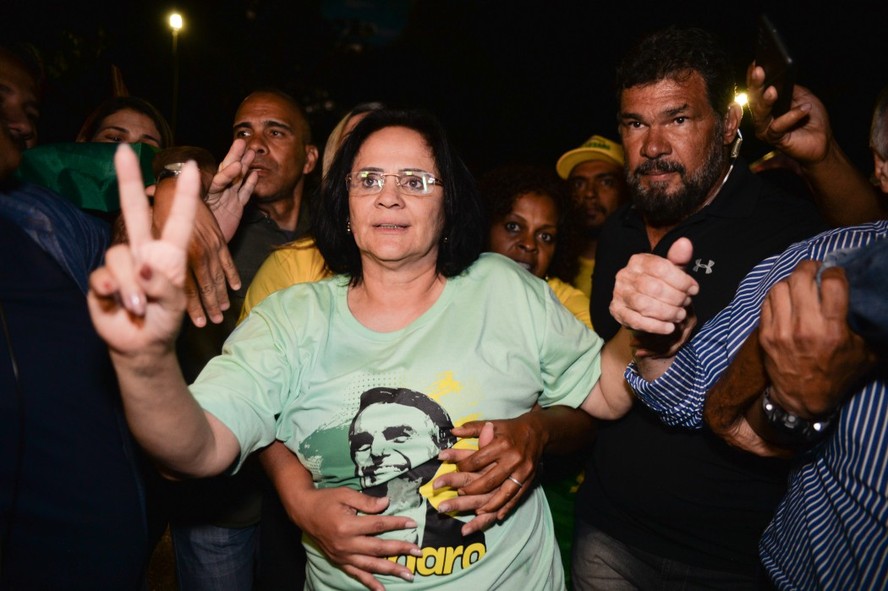Damares Alves é eleita senadora pelo DF